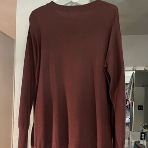 Maroon medium weight sweater
